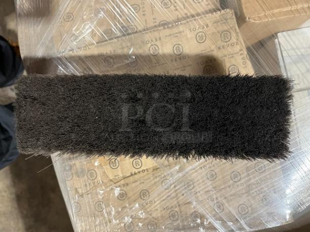 Brand new commercial brown Nylex brush, model 4005001, 9.5-inch length. Auction item in pristine condition.