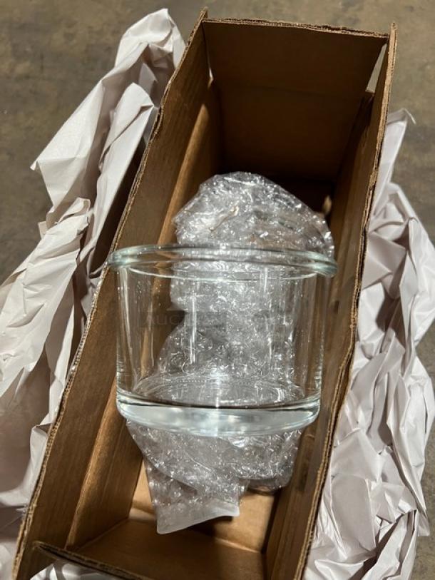 Brand new Cal-Mil 16oz Mixology Jars, Model 1851-4, with lids. Glass jar in bubble wrap inside box, excellent condition.