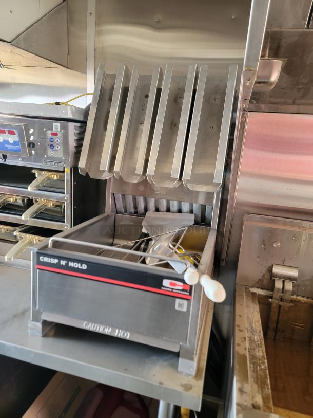Carter-Hoffmann Crisp N' Hold food warmer, stainless steel, industrial kitchen equipment, good condition.