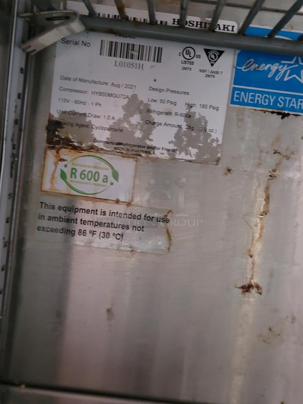 Hoshizaki refrigeration unit label showing serial number L01051H, manufactured 08/2021, using R-600a refrigerant.
