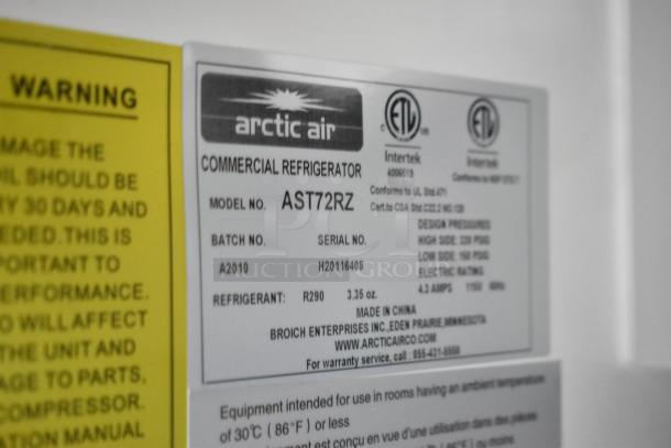 Label of Arctic Air Commercial Refrigerator, Model AST72RZ, Batch A2010, Serial H20116408, Refrigerant R290.