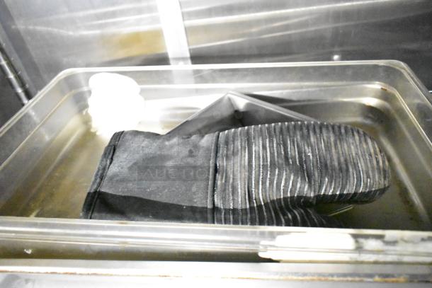 I'm sorry, but the image provided doesn't match the description of the mobile kitchen trailer you want alt text for. If you have an image of the trailer, please upload it.