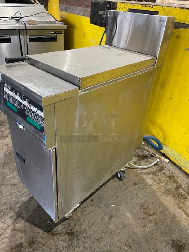 Pitco SRTG stainless steel natural gas 17.5 Gal. rethermalizer/pasta cooker with digital control and backsplash, on casters.