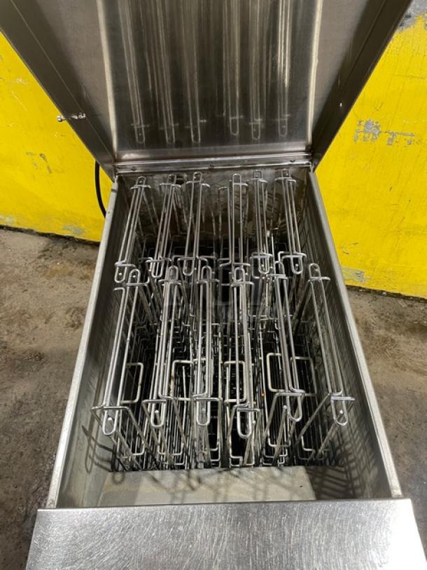 Pitco SRTG stainless steel rethermalizer/pasta cooker, 17.5 gal, digital control, with backsplash, on casters, open view.