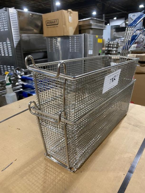 NEW Pitco commercial wired mesh oblong fry basket with front hook and blue grip handle, excellent condition.
