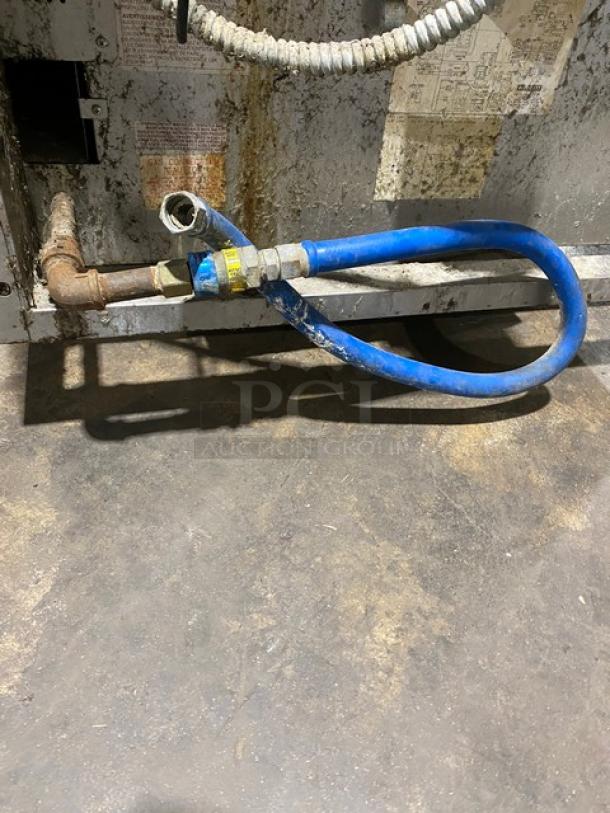 Blodgett commercial stainless steel gas convection oven, single stack, with solid state thermostat and wired oven rack.