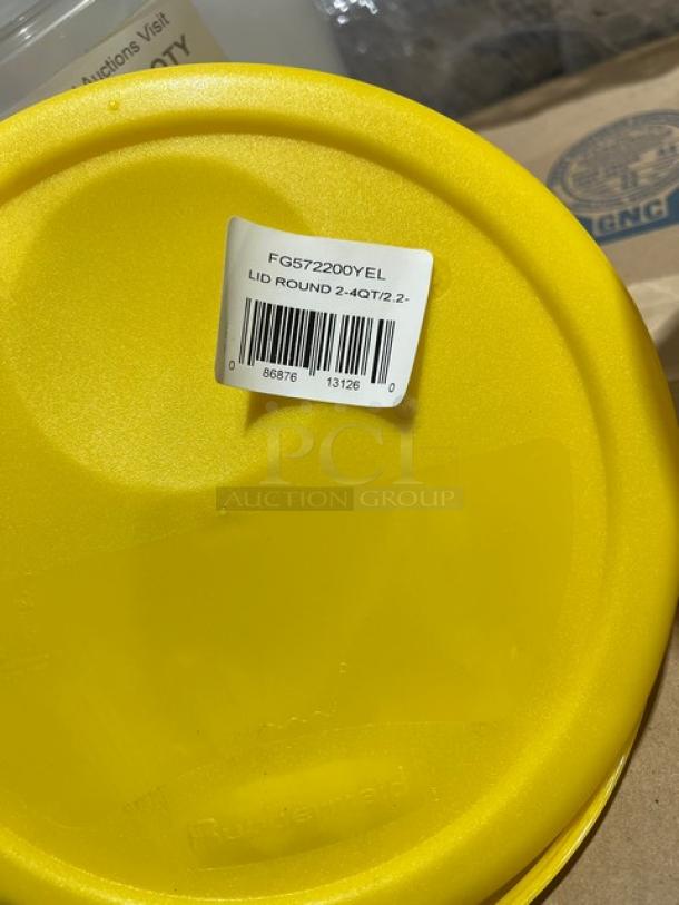 Rubbermaid Commercial 6 Qt. Clear Polycarbonate Food Storage Container with yellow lid. New condition, item code FG572200YEL.