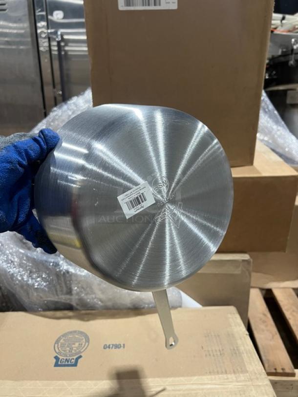 NEW Adcraft Hyperion 3 Series aluminum saucepan, 4 Qt., model H3-TSP4, with visible barcode sticker and brand engraving.