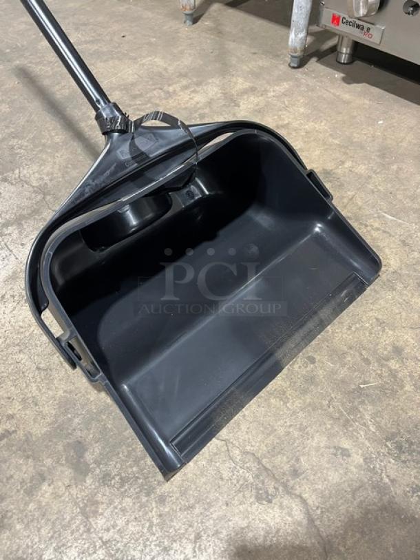Rubbermaid Lobby Pro Series black upright dust pan with carrying case, commercial-grade, excellent condition, includes handle.