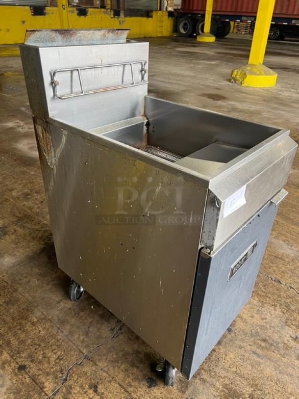 Asber AEF75NGGAS commercial stainless steel deep fat fryer on casters with back splash and basket hanger; natural gas powered.