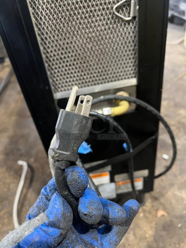 Bunn Nitron CT-BASE coffee dispenser, dual nitro & cold brew chrome taps, 120V, 1-phase. Includes power cord and base.