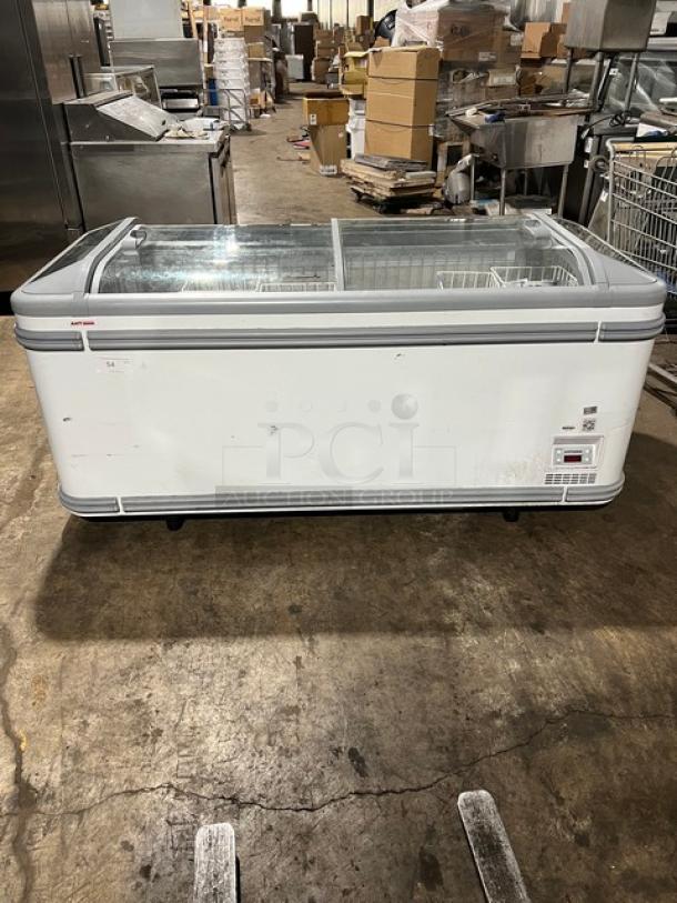 AHT MALTA 185 commercial chest freezer, double sliding doors, 120V, heavy-duty, fair condition, serial 30339300003231.