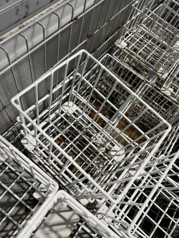 AHT MALTA185 commercial chest freezer, double sliding doors, white wire baskets, durable construction, serial 30339300003231, 120V.