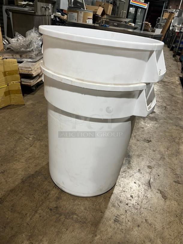 Rubbermaid Poly Heavy Duty Greens Keeper Container, new condition, white, durable plastic, with side handles.