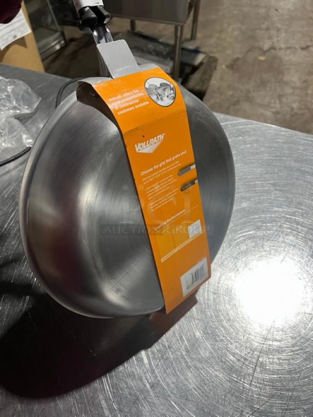 New Vollrath Power Coat frying pan with orange tag detailing features. Premium condition, part of Wear Ever series.