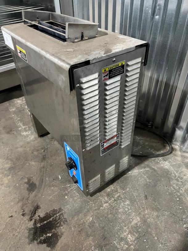 Antunes VCT1000CV stainless steel vertical contact toaster, electric, double-sided toasting, on legs, model SN: 17102113.