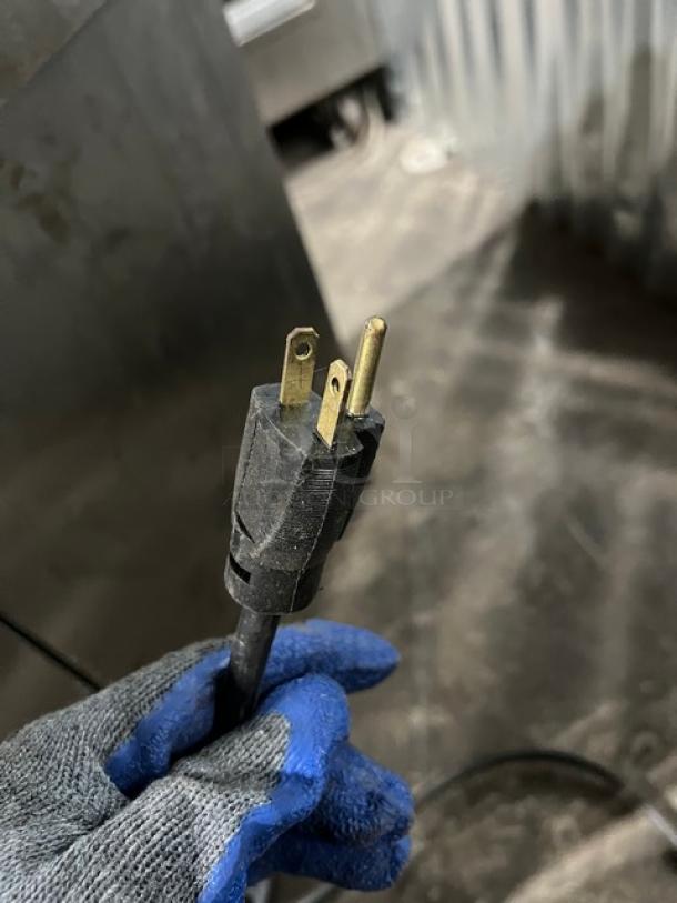 Power plug for Antunes VCT1000CV countertop vertical contact toaster, suitable for 208-240V 1 Phase.