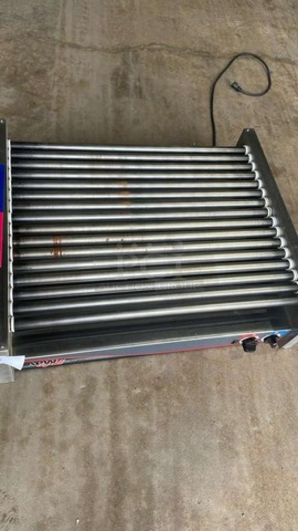 APW Wyott Commercial Stainless Steel Hot Dog Roller Grill HRS-755T. Model HRS750622A0146. 208/240V, 1 Phase. Good condition.