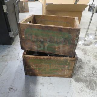 Vintage wooden box with "Green River" branding, distressed finish, visible wear, auction item 2XBID.