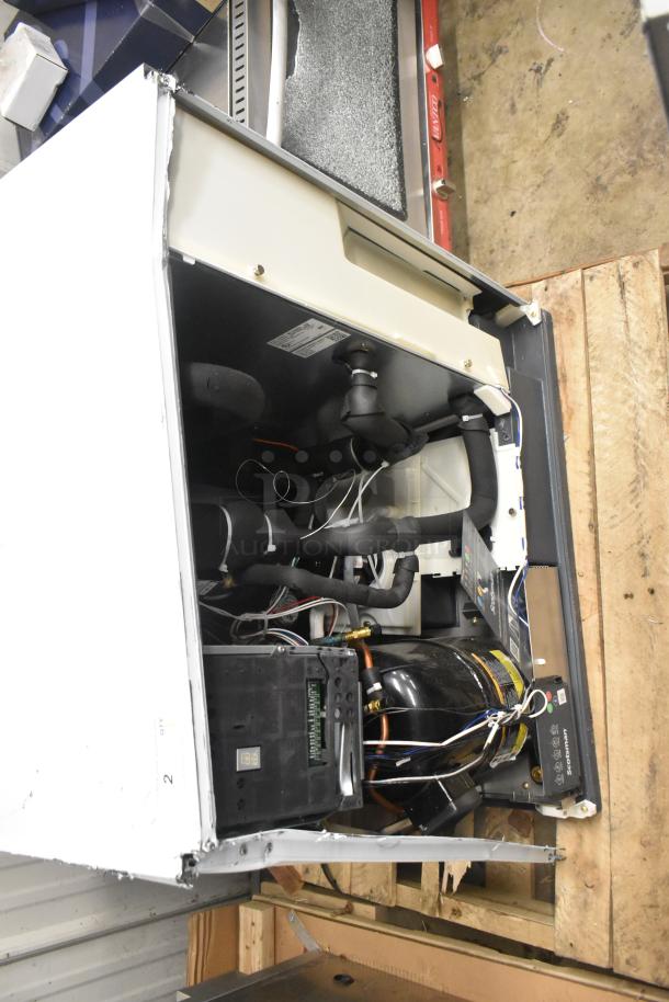 Scotsman MC1030MA-32A Prodigy Elite 30" ice machine, new with scratches and dents, 1077 lb capacity, 208/230V, 1 Phase.