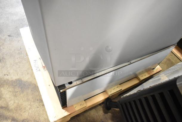 Brand new Ice-O-Matic ICEU220FA5 ice machine, 238 lbs, with minor scratches. Includes 70 lb bin, 115V, 1 phase.