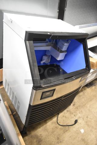 Avantco 194UCH160A Undercounter Half Cube Ice Machine, 160 lb capacity, brand new with scratches and dents, 115V, 1 Phase.