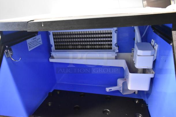 Brand new Avantco 194UCH160A undercounter ice machine, 160 lb capacity, 115V, 1 Phase. Scratch and dent condition.