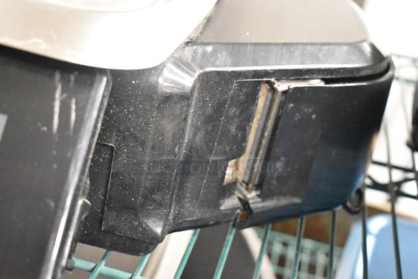 2016 Hobart HTi-7LH metal commercial scale, missing right legs, no power cord, tested working. 120/208-240V, 1 phase.