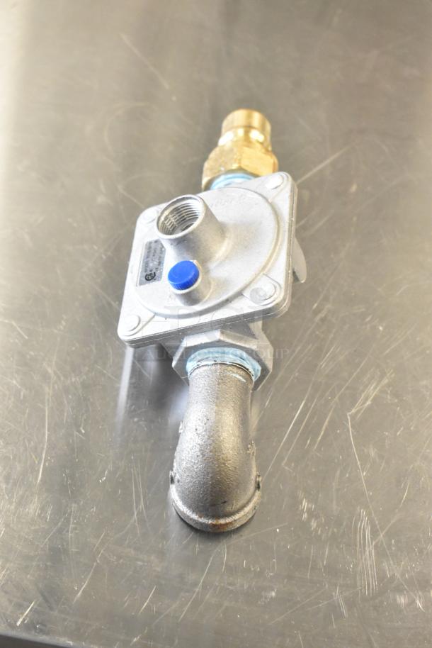 Gas regulator for Cooking Performance Group CPG 351CPGDSPRN Stock Pot Range; metal construction, with pipe fittings.