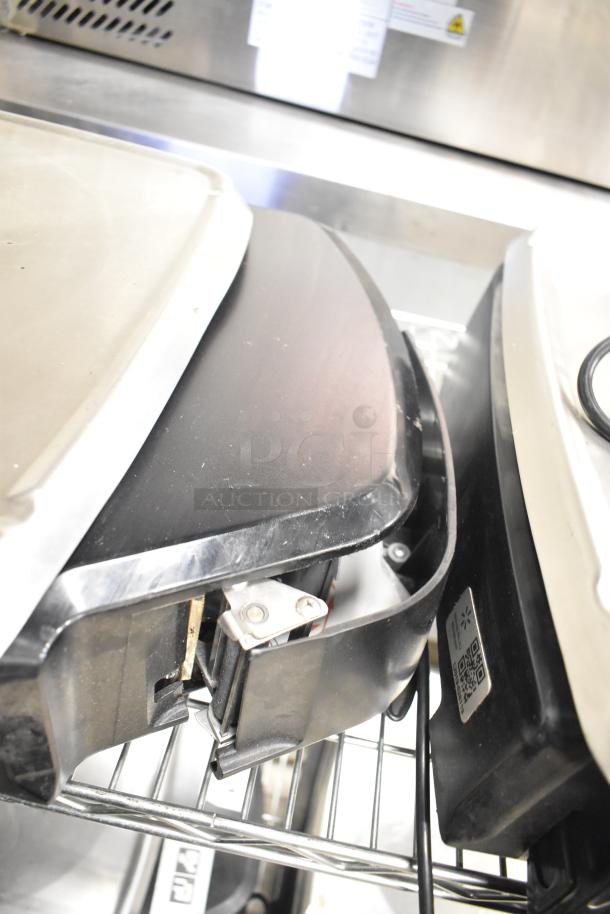 2021 Hobart HTi-7LH4W metal commercial countertop food portioning scale, tested and working, 120/208-240V, 1 phase.