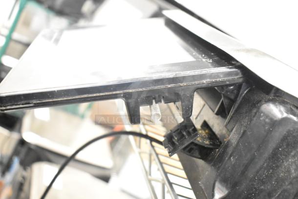 2017 Hobart HTi-7LH26 metal commercial food portioning scale, tested and working, no power cord, minor wear.