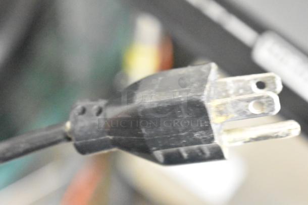 Plug of 2017 Hobart HTi-LH26 Metal Commercial Food Portioning Scale, 120/208-240V, 1 Phase, Tested and Working.