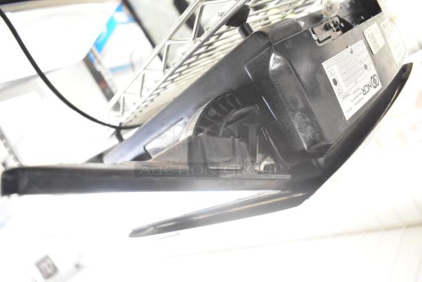 2017 Hobart HTi-7LH26 metal commercial scale, missing power cord, 120/208-240V, tested, working, label with specs visible.