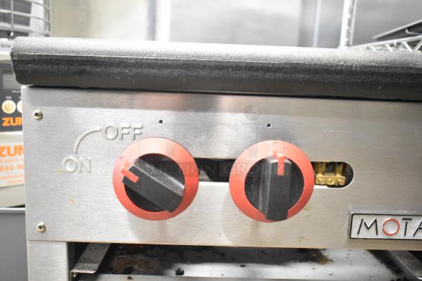 Motak Commercial Gas Countertop Single Burner Stock Pot Range, featuring dual red knobs and stainless steel finish, good condition.