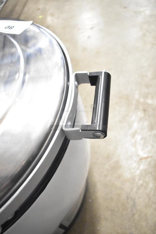 Emperors Select 478EGRC140LP propane gas rice cooker, 140 cup capacity, stainless steel lid, black handle, appears in excellent condition.