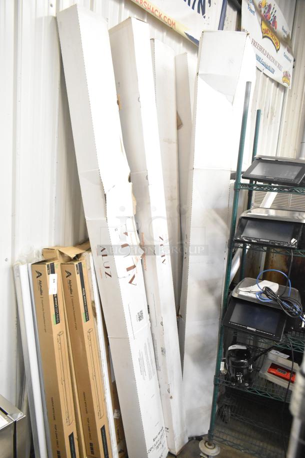 6 new California Accent Lighting ALS210T luminaires in packaging, marked as scratch and dent, auctioned at sixfold bid value.