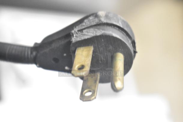 Alt text: "Victory UR-48-SST commercial undercounter cooler power plug, 115 volts, 1 phase."