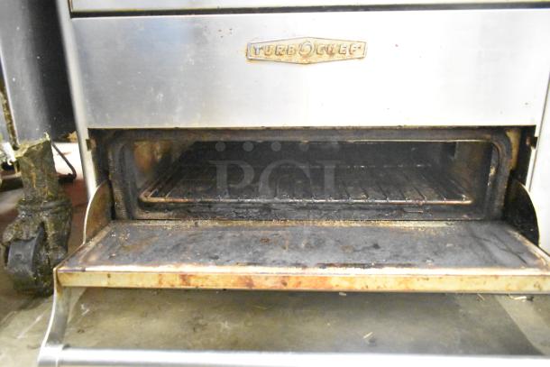 2023 Turbochef HHD Double Batch Electric Oven, 208/240V, 1 Phase, ventless, visible wear, interior racks shown.