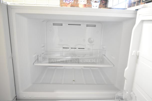 Brand new Vissani MDTF18WHR5 cooler with freezer, 2025 model. Scratch and dent condition. 115V, 1 phase. Interior view.