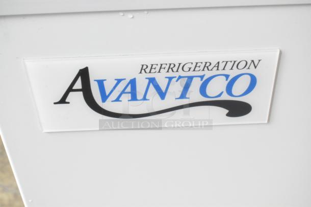 Brand new Avantco 193BCTD48W 48" white bakery display case. Features curved glass, 3 shelves, LED lighting. Scratch and dent.