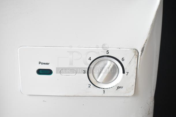 BRAND NEW Vissani DCM7QWBWW chest freezer, manual defrost, 115 volts, with control dial, minor scratches visible.