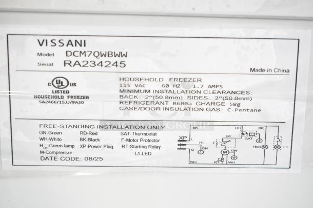 Label for Vissani DCM7QWBWW manual defrost chest freezer, 115V, 1 phase. Features specs and installation details. UL listed.