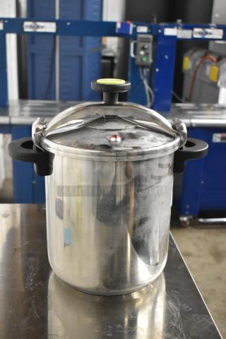 Monix Classica Pressure Steamer Pot, stainless steel, black handles, visible top knob, good condition.