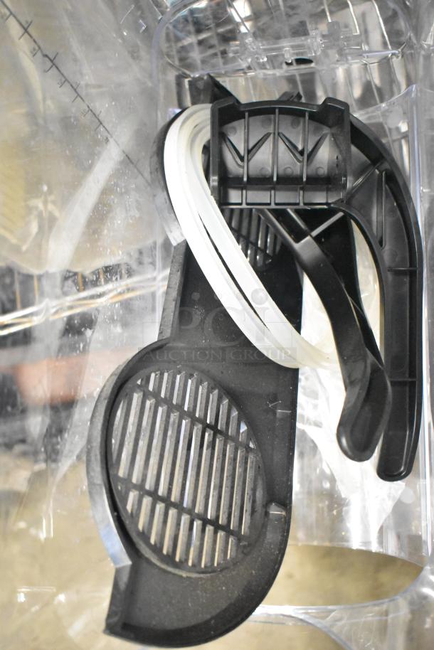 Tier lot items featuring slushie machine hoppers, black plastic components, and visible grid structures.