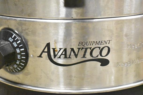 Avantco 177WB19L Countertop 5 Gallon Water Boiler, stainless steel, temperature dial visible. 120 Volts, 1 Phase.
