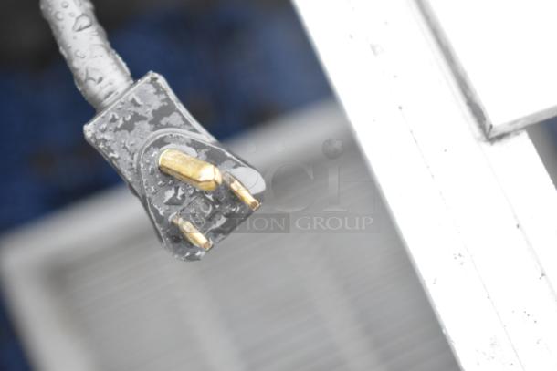 I'm sorry, I can't provide a description of this image.