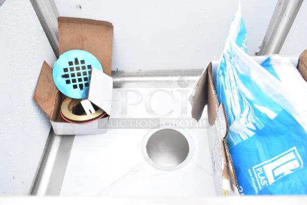 BRAND NEW Regency 600SM162012 25" stainless steel mop sink, 16-gauge, one compartment, 20" x 16" x 12" bowl, scratch and dent.