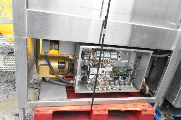 Douglas SD-20-ELEL commercial pot and pan washer, 480V, 3-phase. Shows internal wiring and motor. Used condition.