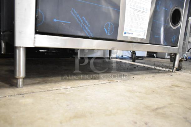 Douglas SD-20-ELEL pot and pan washer, 2025 model. Brand new, scratch and dent. 480 Volts, 3 Phase. Stainless steel exterior.