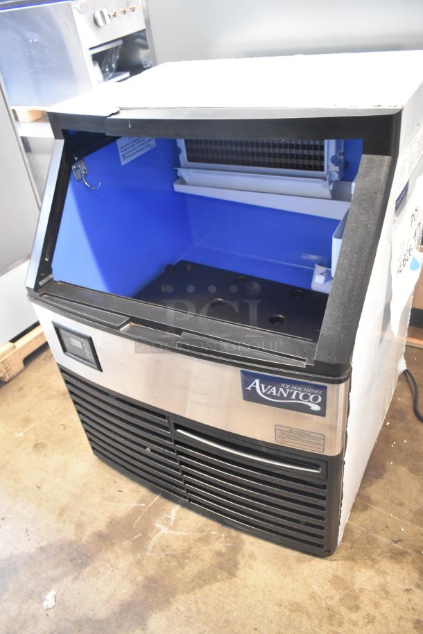 Brand new 2024 Avantco 194UCH160A undercounter half cube ice machine, 160 lb capacity, scratch and dent, 115 volts, 1 phase.